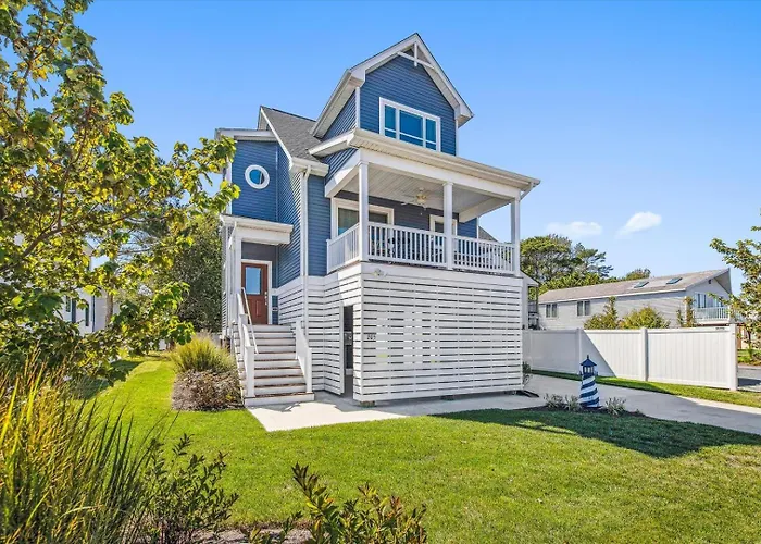 Bayside Bliss 205